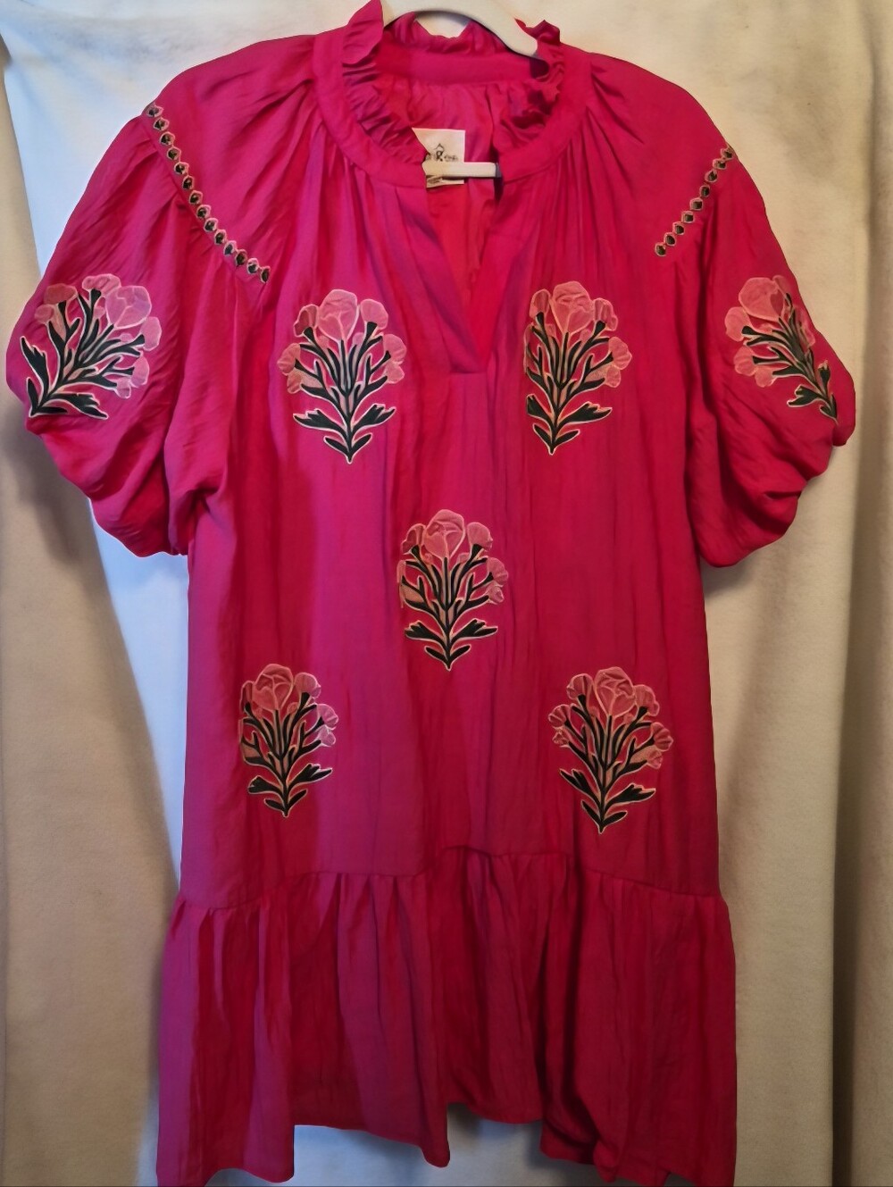 Umgee Women’s Adley Boho Floral  Embroidered Mini Dress Fuchsia Pink M Flowy